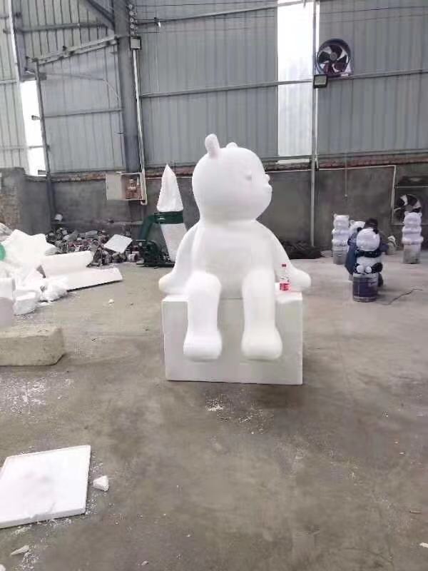 泡沫熊雕塑